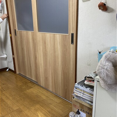 美浜町　リビング扉交換工事